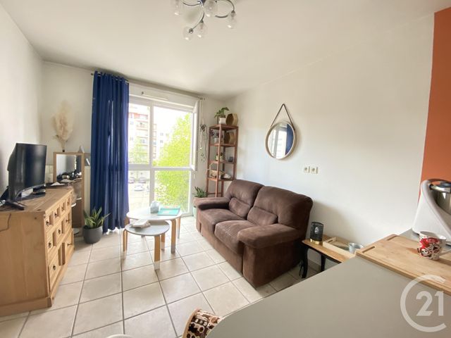Appartement F3 à vendre - 3 pièces - 73.0 m2 - ST ETIENNE - 42 - RHONE-ALPES - Century 21 Seux Immobilier
