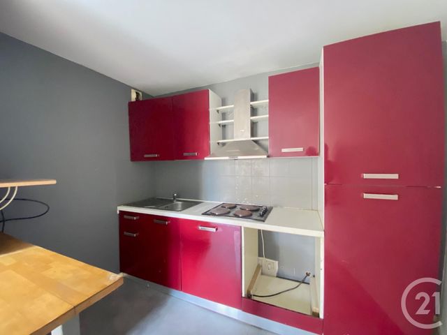 Appartement à louer - 2 pièces - 32.0 m2 - ST ETIENNE - 42 - RHONE-ALPES - Century 21 Seux Immobilier