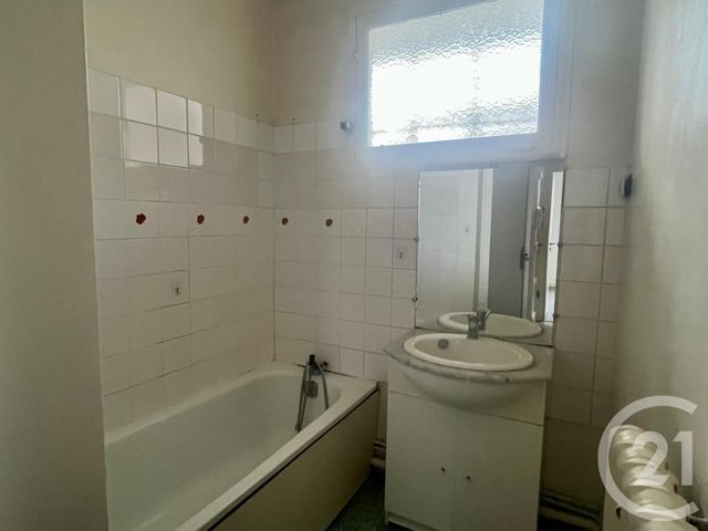 Appartement F3 à vendre - 3 pièces - 56.0 m2 - ST ETIENNE - 42 - RHONE-ALPES - Century 21 Seux Immobilier