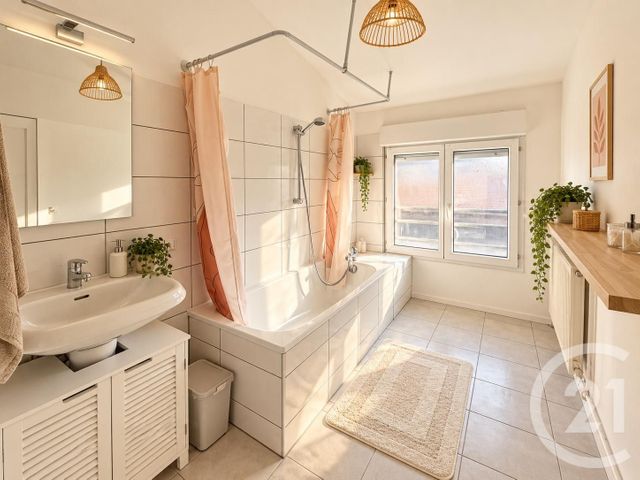 Appartement à vendre - 5 pièces - 137.0 m2 - ST ETIENNE - 42 - RHONE-ALPES - Century 21 Seux Immobilier