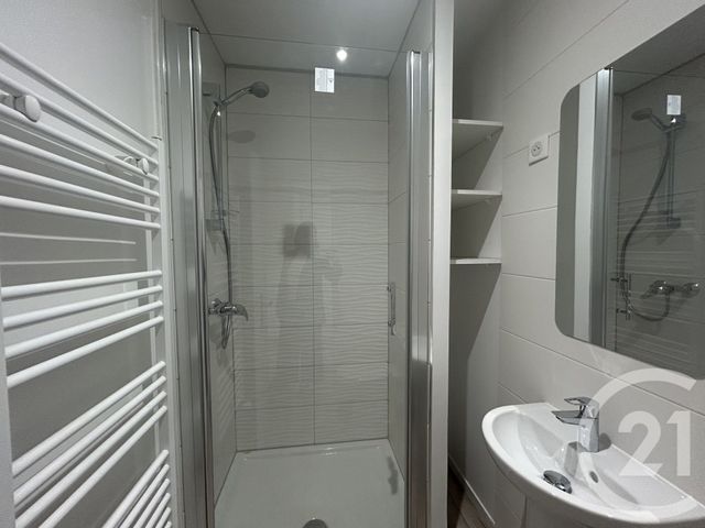 Appartement T3 à louer - 3 pièces - 54.0 m2 - ST ETIENNE - 42 - RHONE-ALPES - Century 21 Seux Immobilier