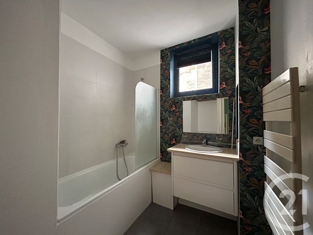 Appartement T4 à louer - 4 pièces - 110.59 m2 - ST ETIENNE - 42 - RHONE-ALPES - Century 21 Seux Immobilier