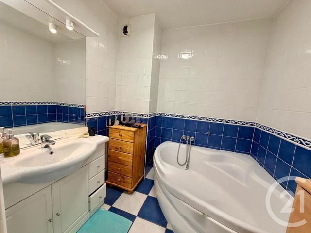 Appartement F4 à vendre - 5 pièces - 100.0 m2 - ST ETIENNE - 42 - RHONE-ALPES - Century 21 Seux Immobilier