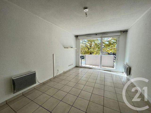 Appartement F2 à vendre ST PRIEST EN JAREZ