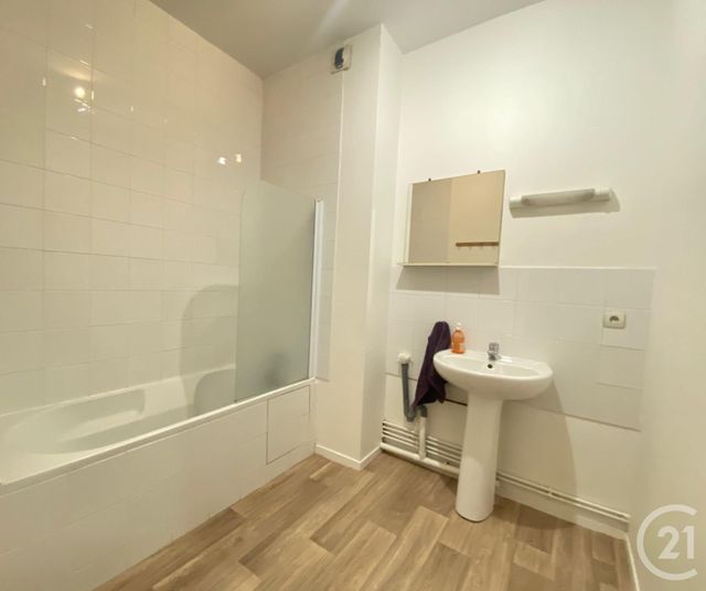 Appartement T3 à louer - 3 pièces - 66.65 m2 - ST ETIENNE - 42 - RHONE-ALPES - Century 21 Seux Immobilier