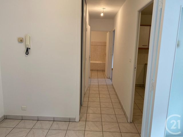 Appartement T2 à louer - 2 pièces - 59.58 m2 - FEURS - 42 - RHONE-ALPES - Century 21 Seux Immobilier