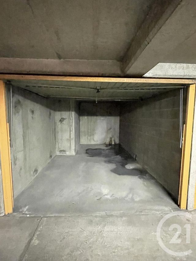 parking à louer - 9.0 m2 - ST ETIENNE - 42 - RHONE-ALPES - Century 21 Seux Immobilier