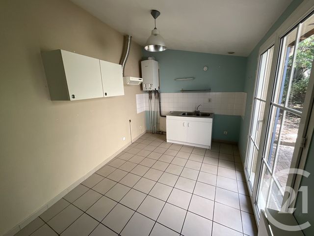 Appartement T4 à vendre - 5 pièces - 87.0 m2 - ST JUST ST RAMBERT - 42 - RHONE-ALPES - Century 21 Seux Immobilier