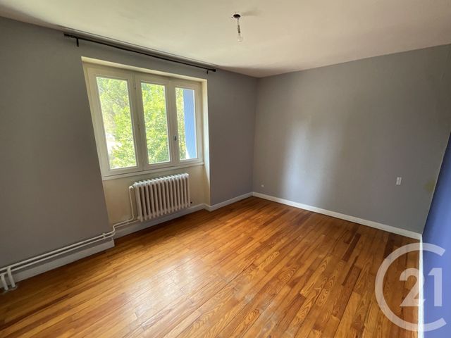 Appartement T4 à vendre - 5 pièces - 87.0 m2 - ST JUST ST RAMBERT - 42 - RHONE-ALPES - Century 21 Seux Immobilier