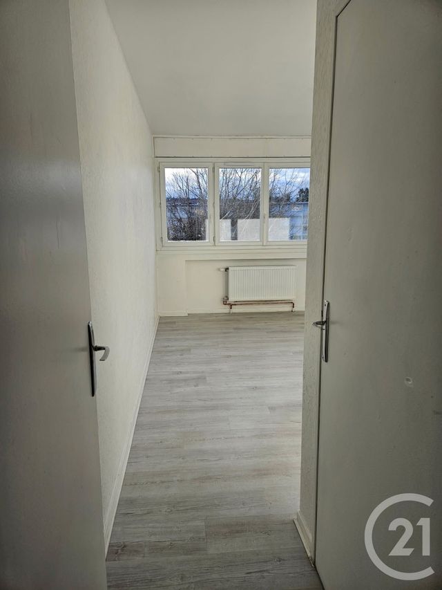 Appartement F3 à louer - 3 pièces - 65.0 m2 - VILLARS - 42 - RHONE-ALPES - Century 21 Seux Immobilier