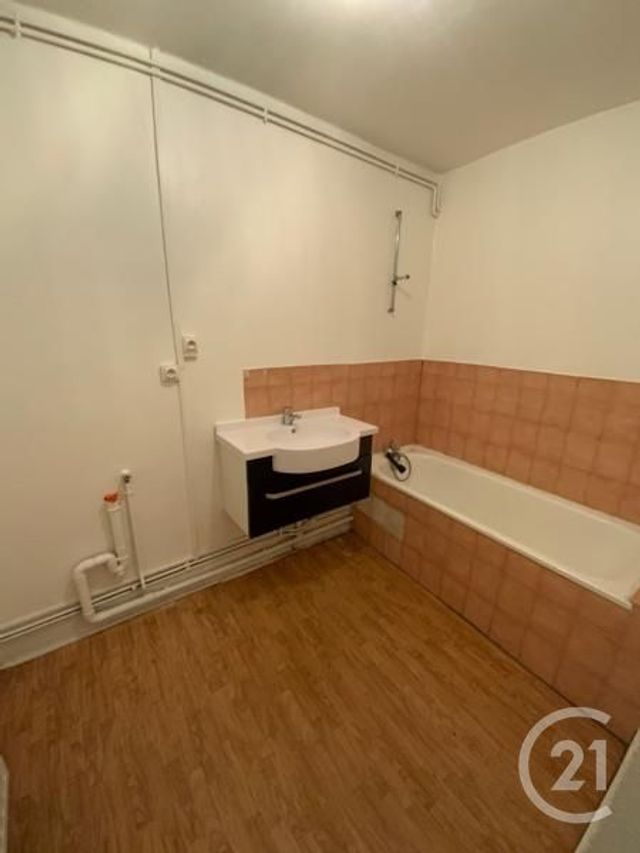 Appartement F2 à louer - 2 pièces - 44.38 m2 - ST ETIENNE - 42 - RHONE-ALPES - Century 21 Seux Immobilier