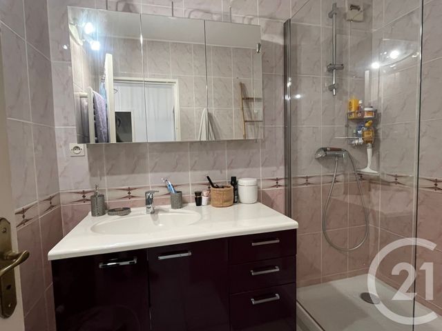 Appartement T5 à vendre - 4 pièces - 96.66 m2 - ST ETIENNE - 42 - RHONE-ALPES - Century 21 Seux Immobilier