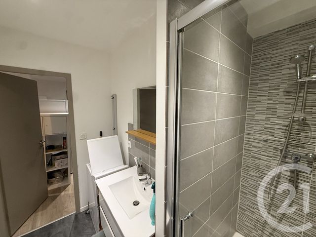 Appartement F3 à louer - 3 pièces - 36.0 m2 - ST ETIENNE - 42 - RHONE-ALPES - Century 21 Seux Immobilier