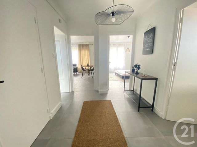 Appartement T2 à louer - 2 pièces - 52.83 m2 - ST ETIENNE - 42 - RHONE-ALPES - Century 21 Seux Immobilier