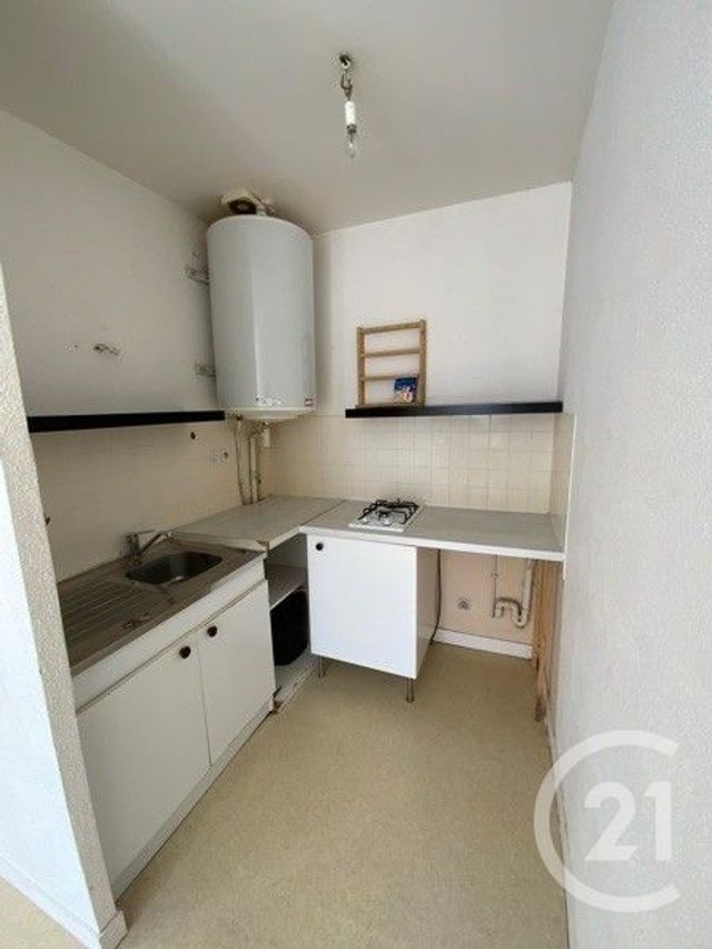 Appartement F2 à louer - 2 pièces - 41.0 m2 - ST ETIENNE - 42 - RHONE-ALPES - Century 21 Seux Immobilier