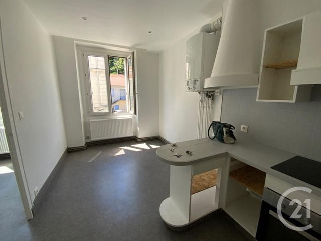 Appartement F3 à louer - 3 pièces - 88.92 m2 - ST ETIENNE - 42 - RHONE-ALPES - Century 21 Seux Immobilier
