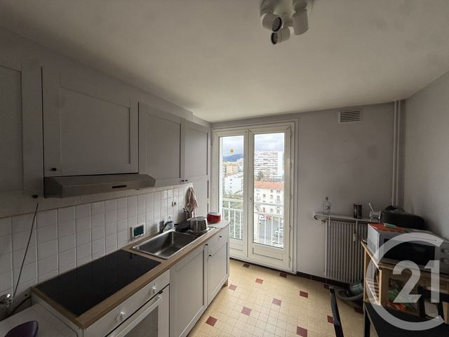 Appartement F3 à louer - 3 pièces - 67.95 m2 - ST ETIENNE - 42 - RHONE-ALPES - Century 21 Seux Immobilier