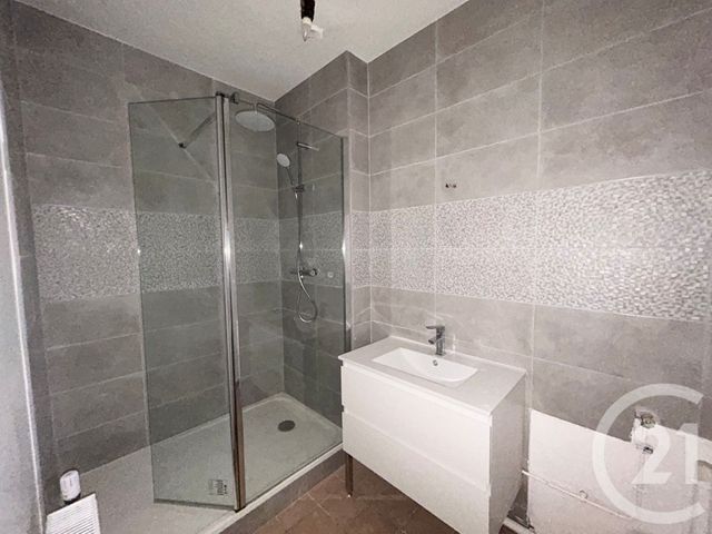 Appartement T3 à louer - 3 pièces - 66.01 m2 - ST ETIENNE - 42 - RHONE-ALPES - Century 21 Seux Immobilier