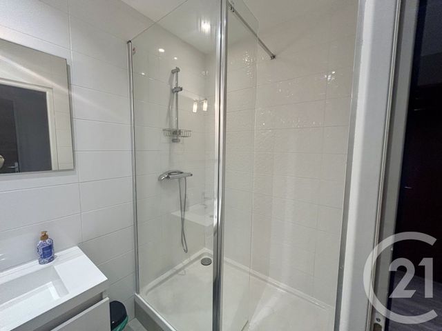 Appartement T4 à louer - 4 pièces - 74.57 m2 - ST ETIENNE - 42 - RHONE-ALPES - Century 21 Seux Immobilier