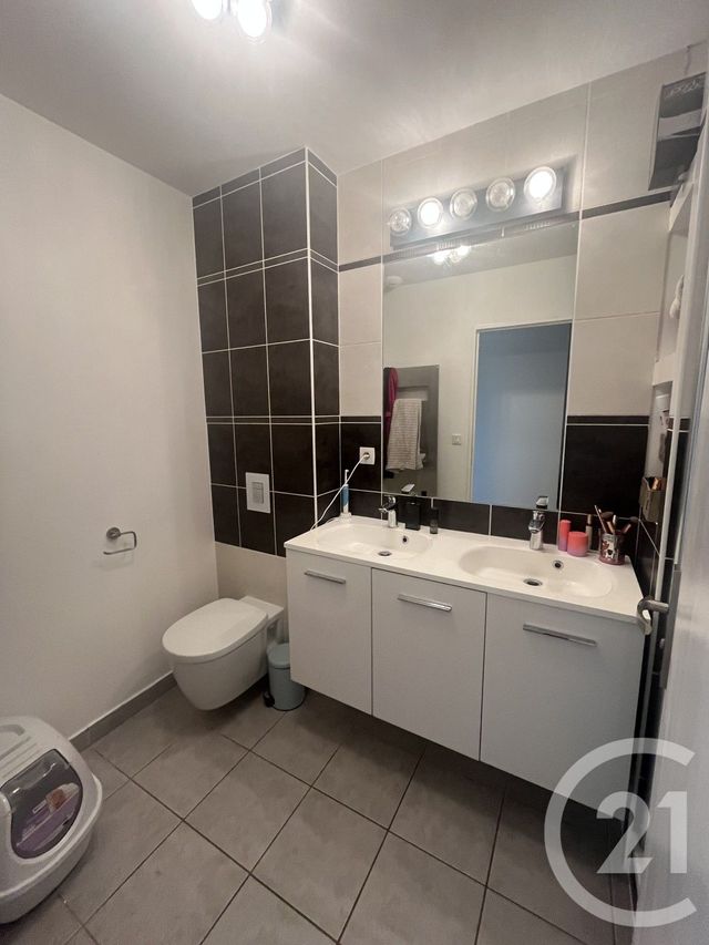 maison à louer - 4 pièces - 64.0 m2 - ST GENEST LERPT - 42 - RHONE-ALPES - Century 21 Seux Immobilier