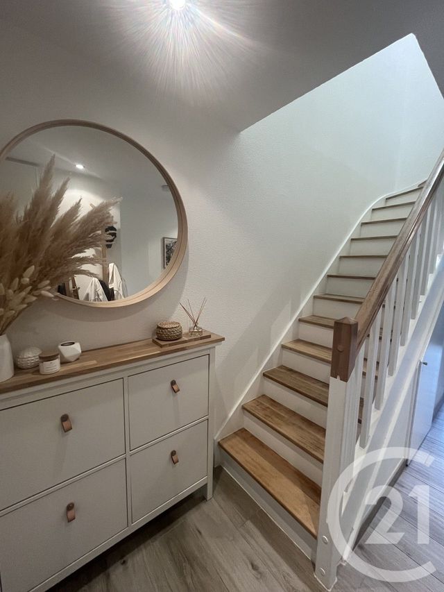 maison à louer - 4 pièces - 64.0 m2 - ST GENEST LERPT - 42 - RHONE-ALPES - Century 21 Seux Immobilier