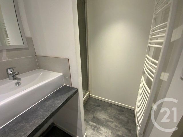 Appartement T3 à louer - 3 pièces - 31.5 m2 - ST ETIENNE - 42 - RHONE-ALPES - Century 21 Seux Immobilier