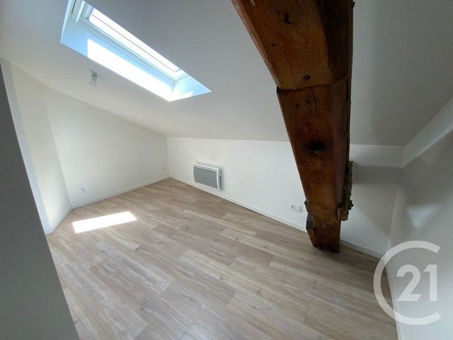 Appartement T3 à louer - 3 pièces - 31.5 m2 - ST ETIENNE - 42 - RHONE-ALPES - Century 21 Seux Immobilier