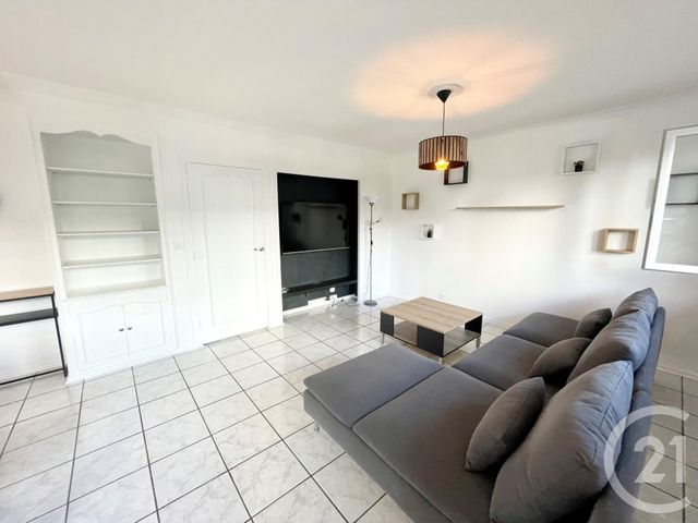 Appartement T4 à louer - 4 pièces - 75.11 m2 - ST ETIENNE - 42 - RHONE-ALPES - Century 21 Seux Immobilier