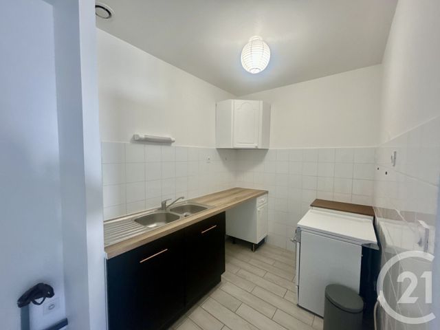 Appartement à louer - 2 pièces - 38.52 m2 - ST CHAMOND - 42 - RHONE-ALPES - Century 21 Seux Immobilier