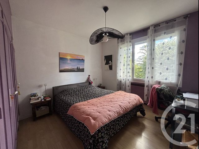 Appartement F5 à vendre - 4 pièces - 96.59 m2 - ST GENEST LERPT - 42 - RHONE-ALPES - Century 21 Seux Immobilier