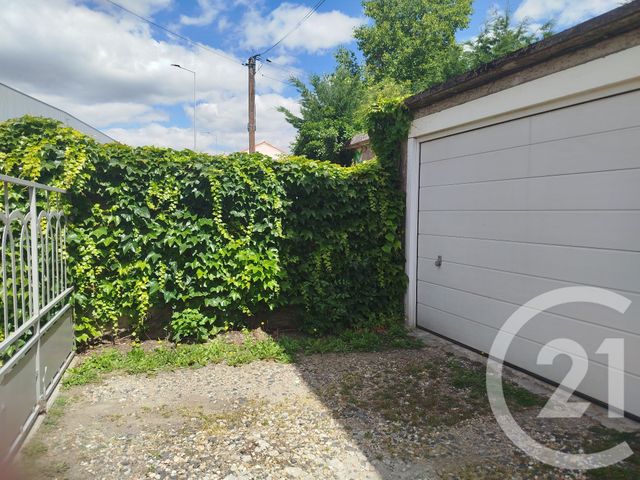 Appartement F5 à vendre - 4 pièces - 96.59 m2 - ST GENEST LERPT - 42 - RHONE-ALPES - Century 21 Seux Immobilier