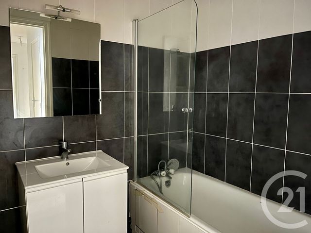 Appartement F2 à louer - 2 pièces - 50.0 m2 - ST ETIENNE - 42 - RHONE-ALPES - Century 21 Seux Immobilier