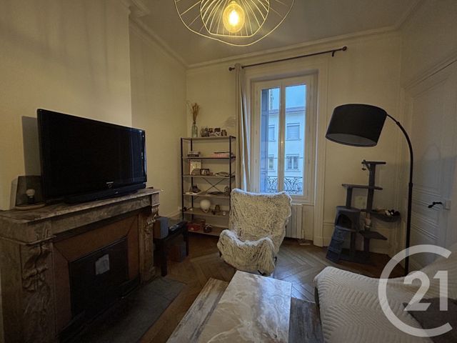 Appartement T3 à louer - 3 pièces - 58.22 m2 - ST ETIENNE - 42 - RHONE-ALPES - Century 21 Seux Immobilier