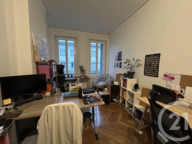 Appartement T3 à louer - 3 pièces - 58.22 m2 - ST ETIENNE - 42 - RHONE-ALPES - Century 21 Seux Immobilier