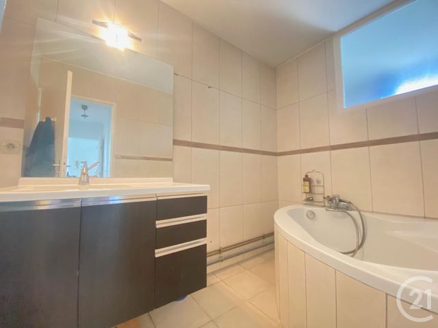 Appartement T3 à louer - 3 pièces - 77.86 m2 - ST ETIENNE - 42 - RHONE-ALPES - Century 21 Seux Immobilier