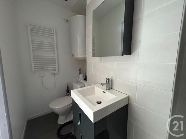 Appartement F1 à louer - 1 pièce - 19.0 m2 - ST ETIENNE - 42 - RHONE-ALPES - Century 21 Seux Immobilier