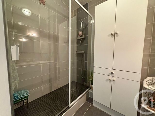 Appartement à vendre - 3 pièces - 74.25 m2 - ST PRIEST EN JAREZ - 42 - RHONE-ALPES - Century 21 Seux Immobilier