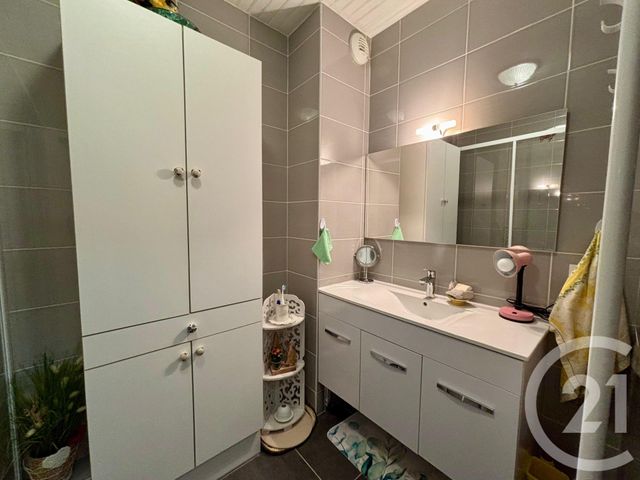 Appartement à vendre - 3 pièces - 74.25 m2 - ST PRIEST EN JAREZ - 42 - RHONE-ALPES - Century 21 Seux Immobilier