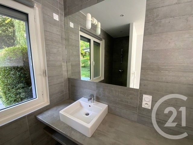 maison à louer - 6 pièces - 162.5 m2 - ST ETIENNE - 42 - RHONE-ALPES - Century 21 Seux Immobilier