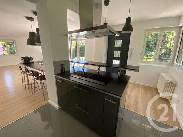 maison à louer - 6 pièces - 162.5 m2 - ST ETIENNE - 42 - RHONE-ALPES - Century 21 Seux Immobilier