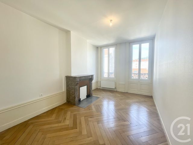 Appartement F3 à louer - 3 pièces - 60.36 m2 - ST ETIENNE - 42 - RHONE-ALPES - Century 21 Seux Immobilier