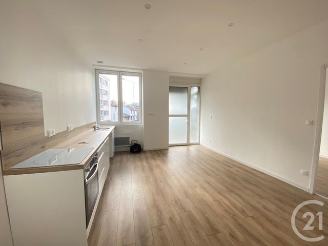 Appartement T3 à louer - 3 pièces - 55.93 m2 - ST ETIENNE - 42 - RHONE-ALPES - Century 21 Seux Immobilier