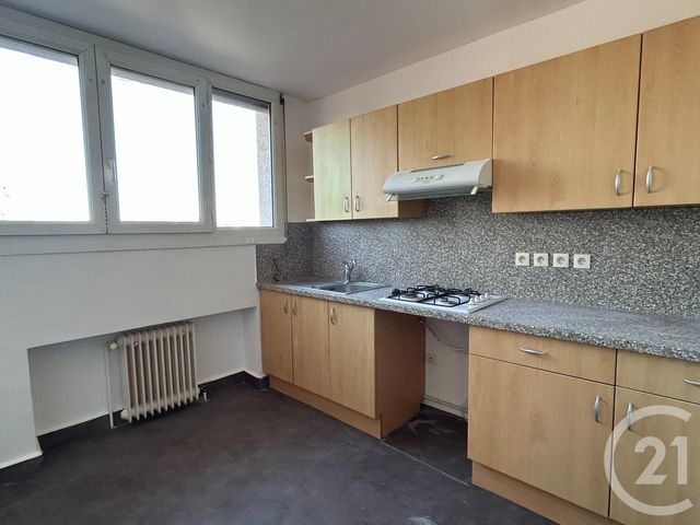 Appartement T3 à louer ST JEAN BONNEFONDS