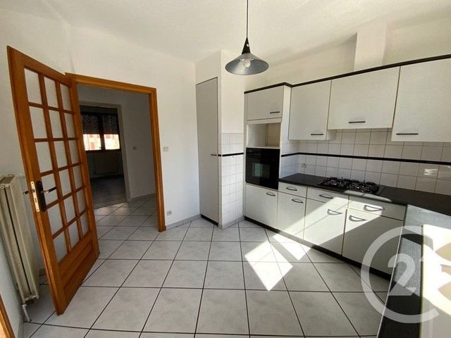 Appartement T4 à louer ST JEAN BONNEFONDS
