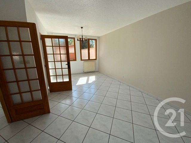 Appartement T4 à louer - 4 pièces - 104.54 m2 - ST JEAN BONNEFONDS - 42 - RHONE-ALPES - Century 21 Seux Immobilier