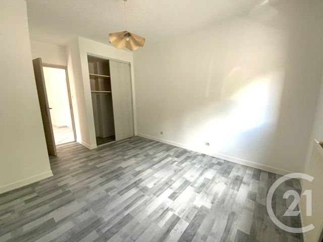 Appartement T4 à louer - 4 pièces - 104.54 m2 - ST JEAN BONNEFONDS - 42 - RHONE-ALPES - Century 21 Seux Immobilier