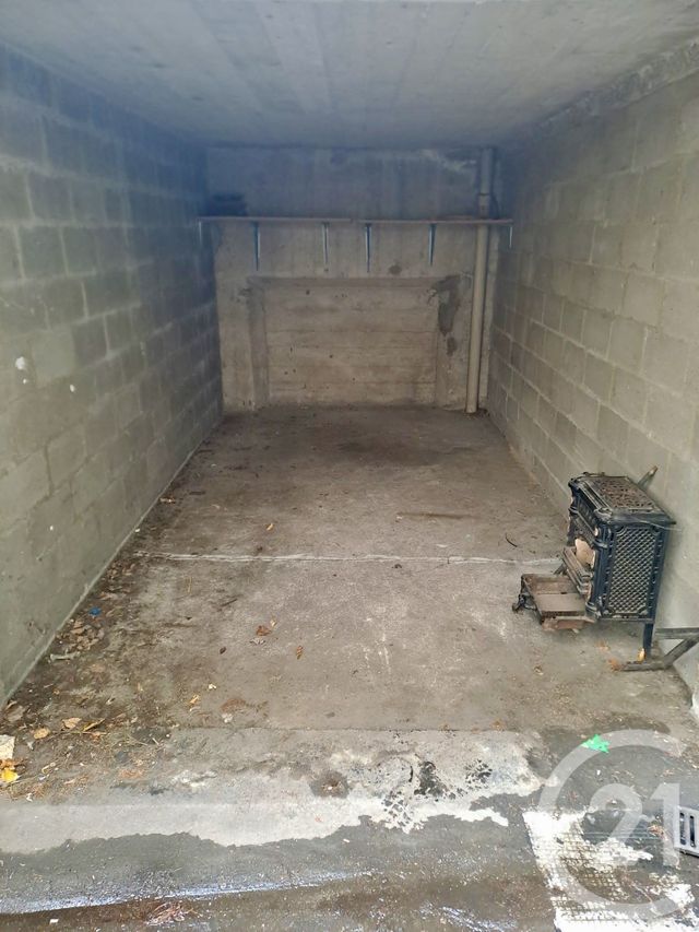 parking à louer - 12.0 m2 - ST ETIENNE - 42 - RHONE-ALPES - Century 21 Seux Immobilier