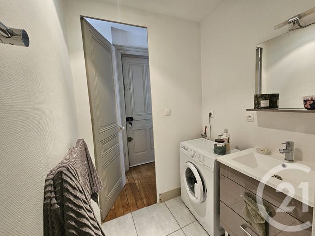 Appartement T3 à louer - 3 pièces - 56.3 m2 - ST ETIENNE - 42 - RHONE-ALPES - Century 21 Seux Immobilier
