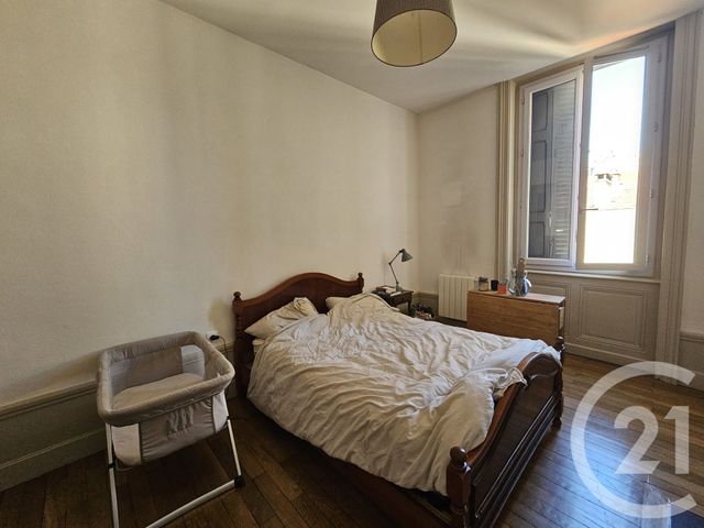 Appartement T3 à louer - 3 pièces - 56.3 m2 - ST ETIENNE - 42 - RHONE-ALPES - Century 21 Seux Immobilier