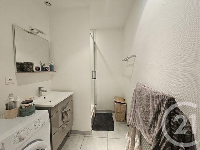 Appartement T3 à louer - 3 pièces - 56.3 m2 - ST ETIENNE - 42 - RHONE-ALPES - Century 21 Seux Immobilier